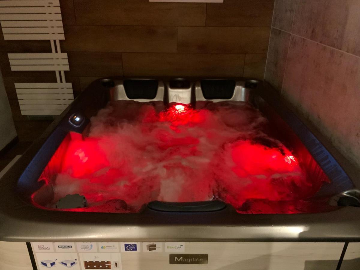 ホテル 2 A 2 Montélimar エクステリア 写真